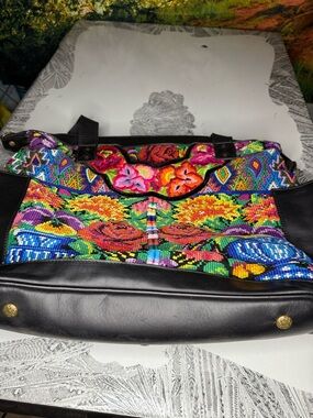 Nena & Co. Black Trim Multicolor Embroidered Floral Tote